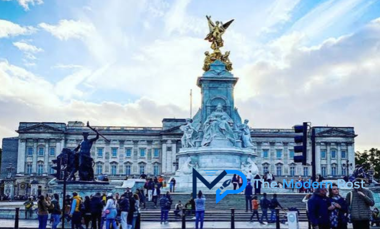 places to visit near london